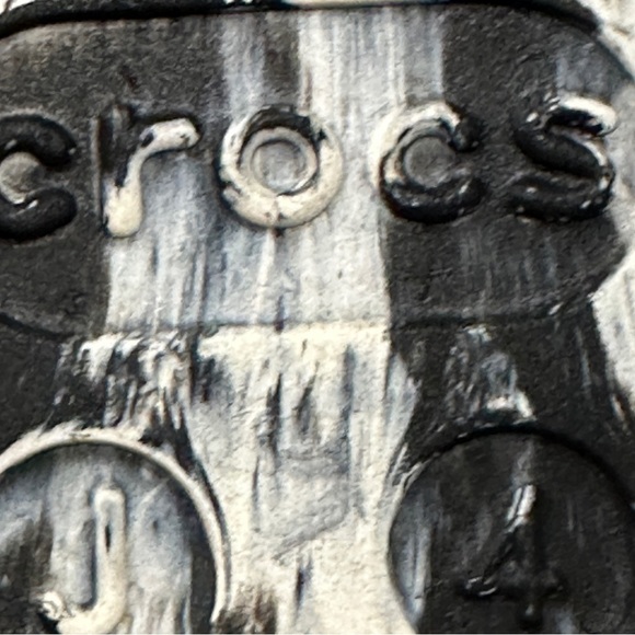 CROCS Junior’s Classic Black and White Marbled Clogs with Straps Sz J4 - Picture 11 of 12